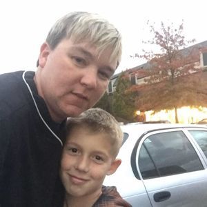 Meet your Posher, Leslie